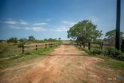 610 County Road 303, Port Lavaca, TX 77979 - Photo 2