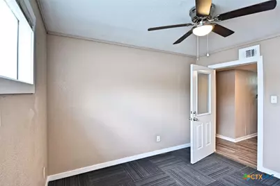 1111 N Walnut Avenue #305, New Braunfels, TX 78130 - Photo 4