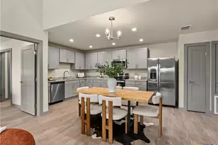 1554 Gruene Rd, New Braunfels, TX 78130 - Photo 2
