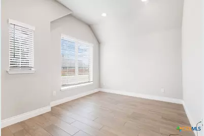1952 Highland, Seguin, TX 78155 - Photo 16