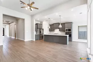 1952 Highland, Seguin, TX 78155 - Photo 6