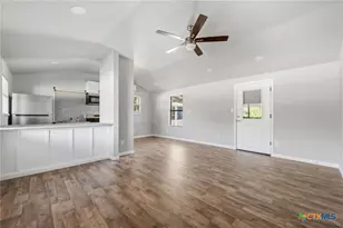 507 Bliss Ln, San Marcos, TX 78666 - Photo 4
