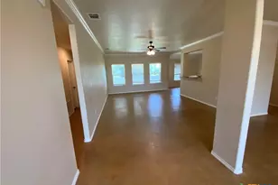 1719 Fossil Trl, Belton, TX 76513 - Photo 4