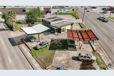 911 Sam Houston Drive, Victoria, TX 77901 - Photo 4