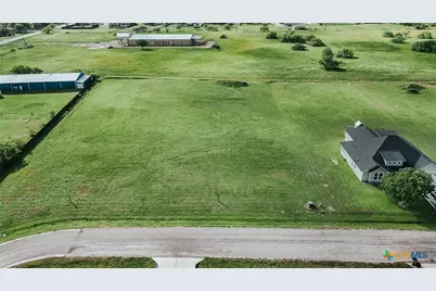 157 Whitetail Lane, Victoria, TX 77905 - Photo 4
