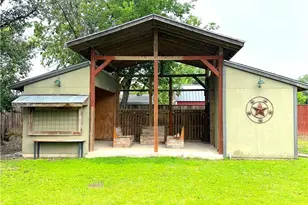 102 Circle Dr, Belton, TX 76513 - Photo 14