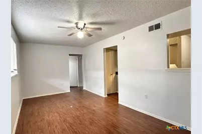 1706 N Interstate 35 #11, San Marcos, TX 78666 - Photo 2