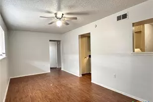 1706 N Interstate 35, San Marcos, TX 78666 - Photo 2