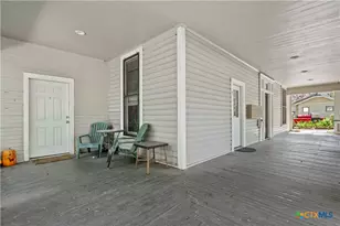 527 W San Antonio St, San Marcos, TX 78666 - Photo 6
