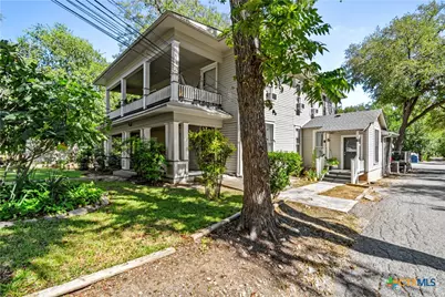 527 W San Antonio Street #7, San Marcos, TX 78666 - Photo 2