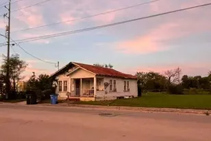 1405 1315 N Guadalupe St, Seguin, TX 78155 - Photo 1