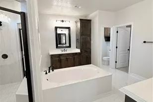 8002 Kelly Herring Ln, Killeen, TX 76542 - Photo 10