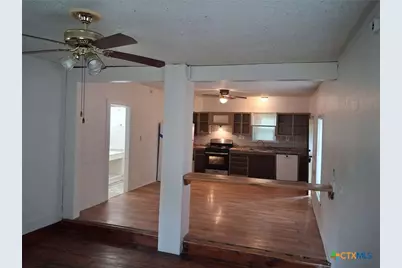 308 N Ridge Street, Lampasas, TX 76550 - Photo 2