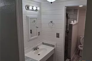 308 N Ridge St, Lampasas, TX 76550 - Photo 10