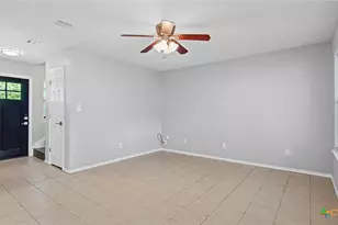 3013/3015 Green Mountain Dr, New Braunfels, TX 78130 - Photo 4