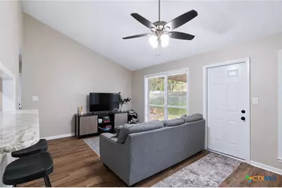 204 Timberlane Drive, Victoria, TX 77901 - Photo 10