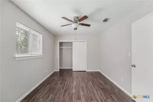 1634 Post Rd, San Marcos, TX 78666 - Photo 4