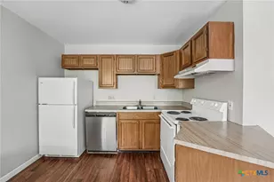1634 Post Rd, San Marcos, TX 78666 - Photo 8