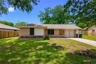 1607 Bexar Ave, Victoria, TX 77901 - Photo 1