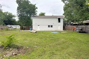 317 S Emma, Bartlett, TX 76511 - Photo 2