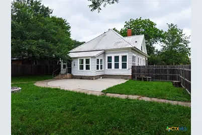 1312 E Leon Street, Gatesville, TX 76528 - Photo 32