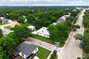 1312 E Leon St, Gatesville, TX 76528 - Photo 2