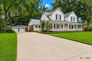 108 Fir Dr, Lake Jackson, TX 77566 - Photo 1