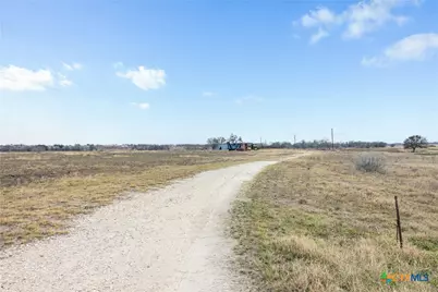 2884 Political Road, Lockhart, TX 78644 - Photo 32