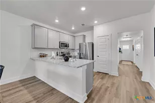 1018 College Ave, Troy, TX 76579 - Photo 4