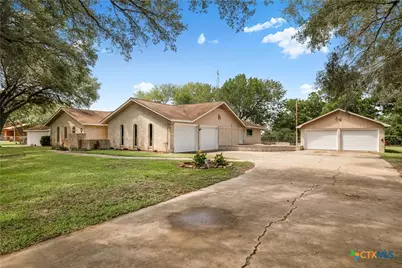 201 Sandra Street, Inez, TX 77968 - Photo 2