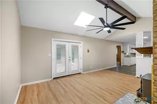 201 Sandra St, Inez, TX 77968 - Photo 8