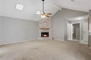 526 Riverside Dr, New Braunfels, TX 78130 - Photo 6
