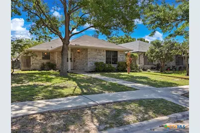 526 Riverside Drive, New Braunfels, TX 78130 - Photo 2