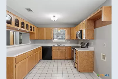 526 Riverside Drive, New Braunfels, TX 78130 - Photo 10