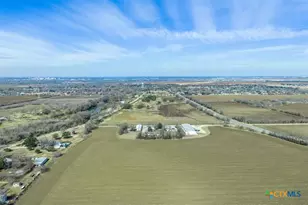 600 River Rd, Martindale, TX 78655 - Photo 18