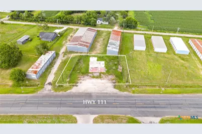 1014 S Wells Street, Edna, TX 77957 - Photo 1