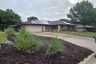 205 Red Oak Dr, Harker Heights, TX 76548 - Photo 1