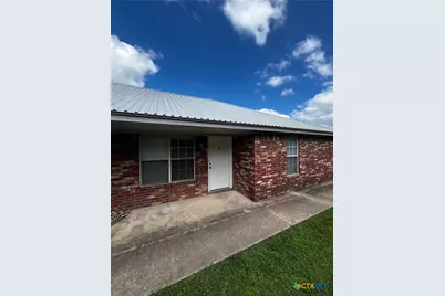 805 E Ave. I, Lampasas, TX 76550 - Photo 2