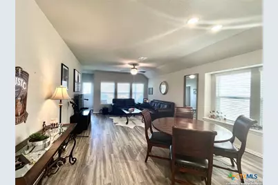 1212 Loma Ranch, New Braunfels, TX 78132 - Photo 8