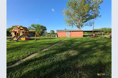 2865 Fm 1685, Victoria, TX 77905 - Photo 18