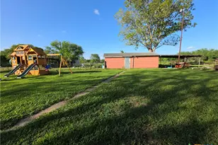 2865 Fm 1685, Victoria, TX 77905 - Photo 18