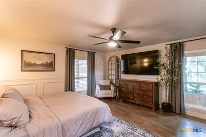 203 Champions Row, Victoria, TX 77904 - Photo 18