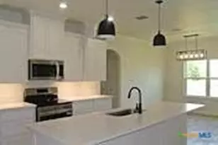 112 Rustic Woods, Marion, TX 78124 - Photo 8