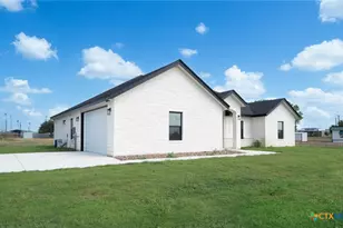 112 Rustic Woods, Marion, TX 78124 - Photo 2