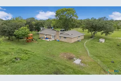 2631 Benbow Road, Inez, TX 77968 - Photo 4
