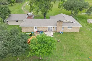 2631 Benbow Rd, Inez, TX 77968 - Photo 6
