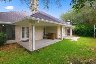209 Champions Row, Victoria, TX 77904 - Photo 24