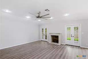 209 Champions Row, Victoria, TX 77904 - Photo 10