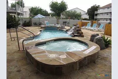 730 E Mather Street, New Braunfels, TX 78130 - Photo 26