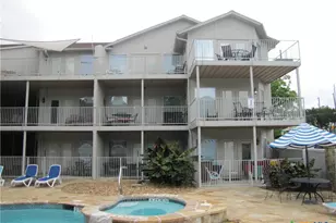 730 E Mather St, New Braunfels, TX 78130 - Photo 22